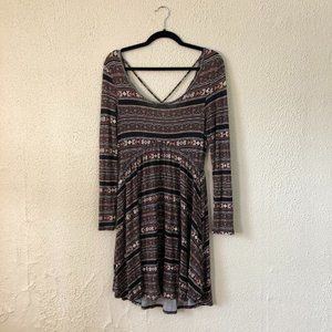 Charlotte Russe Long Sleeve Patterned Midi Dress
